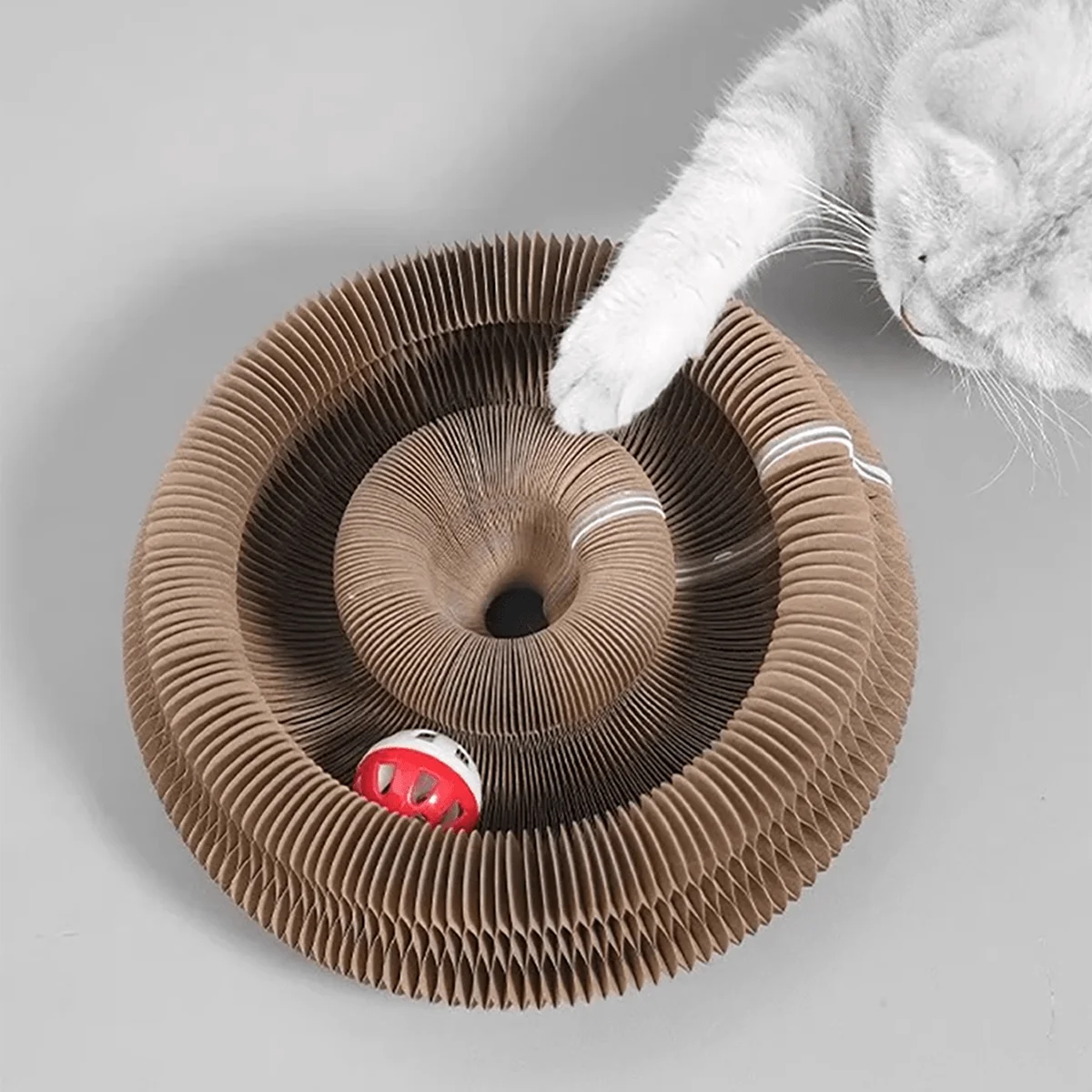 

Foldable Cat Scratching Board with Bell and Catnip - Multi-layer Cardboard Toy Suitable for Kittens, Durable Claw Grinder