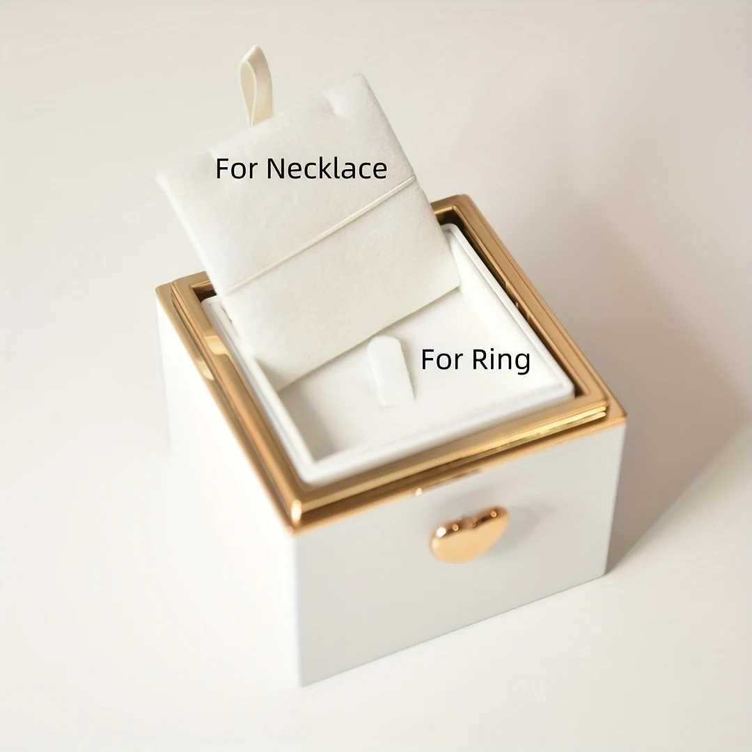 Little Bear Cake Surprise Ring Box