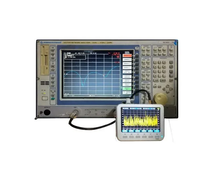 Nuovo analizzatore di spettro portatile da 10 MHz ~ 2,7 GHz Display LCD da 5,0 pollici Strumento di misurazione della frequenza del segnale XT-127