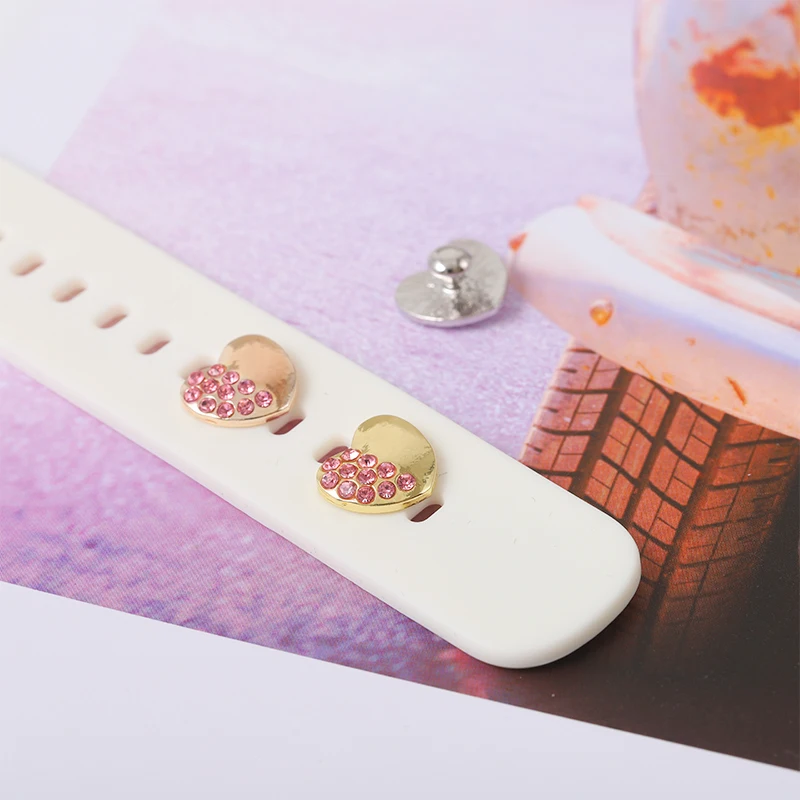 Ciondoli decorativi per Smart Watch Band Heart Metal Stud chiodi decorativi per iwatch bracciale in Silicone Charms pendenti di personalità