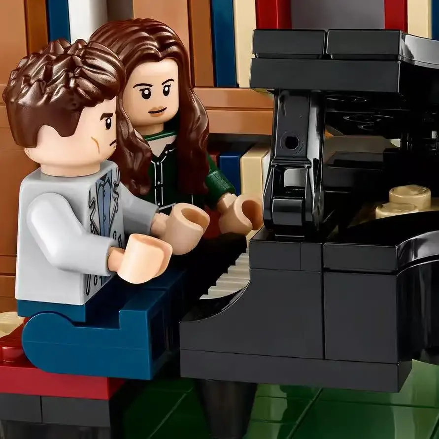 NEW 21354  House Building Set Architecture Blocks Romance Films Fans  Creative Present for Adult Christmas Birthday Gifts