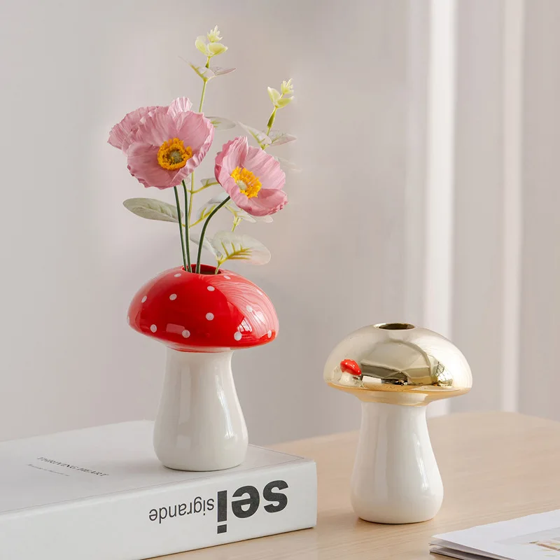 

2025 New Wabi-Sabi Style Luxury Red Mushroom-Shaped Ceramic Vase Home Hydroponic Fresh-Flower Vases High-End Desktop Accent