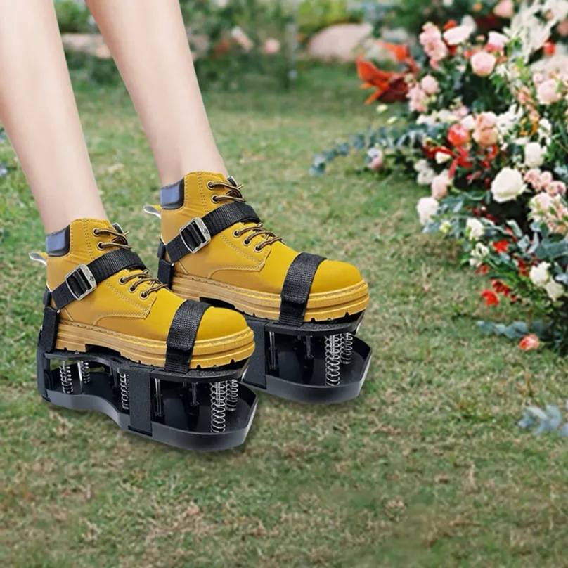 Double Layer Grass Loosening Shoes with Adjustable Strap and 26 Reinforced Steel Nails Grass Spike Shoes Garden Aeration Shoes