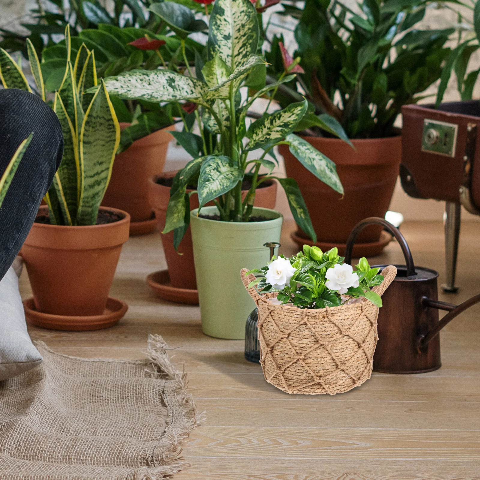 

Round Woven Plant Straw Storage Basket Flower Planter Household Decorative Basket For Indoor Plants Multi-Purpose Handwoven