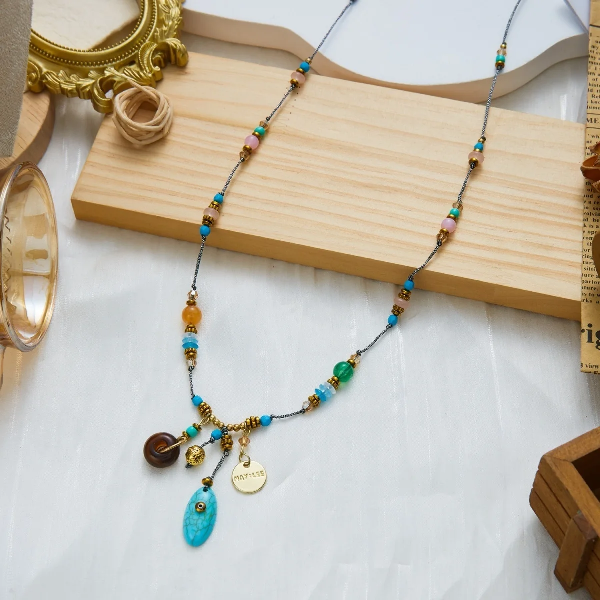 Vintage Bohemian Blaue Naturstein-Oval-Anhänger-Halskette für Frauen und Männer, Bunte Acrylperlen-Seilkette, Ethnischer Schmuck – Detail 26
