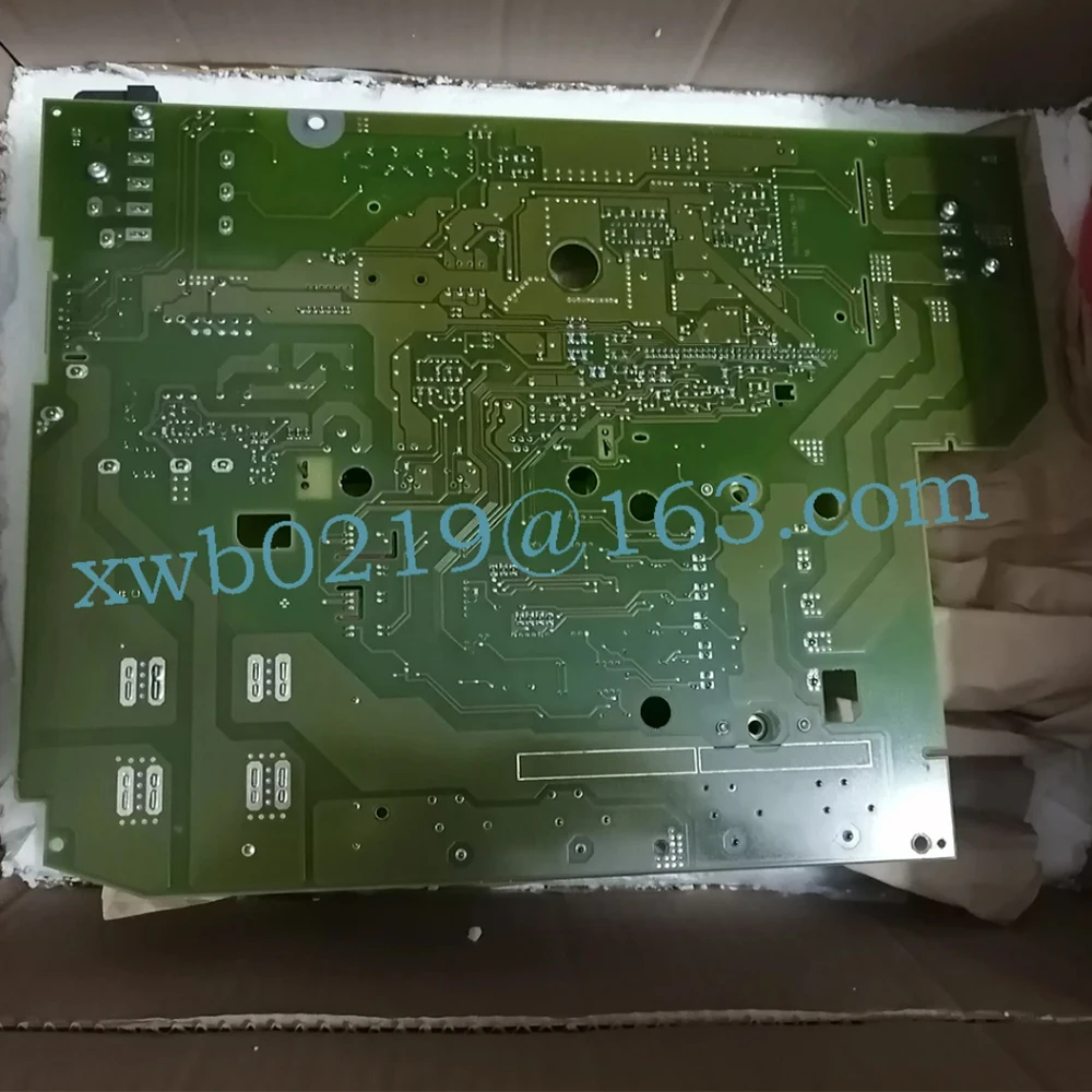新しいオリジナルインバーターメインドライブ電源ボード 6SE7021-8TB84-1HF3