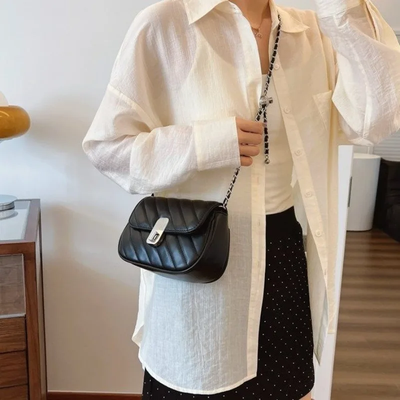 

Unique Fashionable Designer Diaper Bag For Women Crossbody Bag Luxury Leather Tote Large Capacity Simple Letter Logo Retro