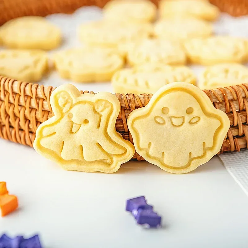 Mini Cartoon Halloween Cookie Cutter Cute Ghost Biscuits Stamper Icing Cutting Mold Fondant Cake Decor Tools Baking Accessories