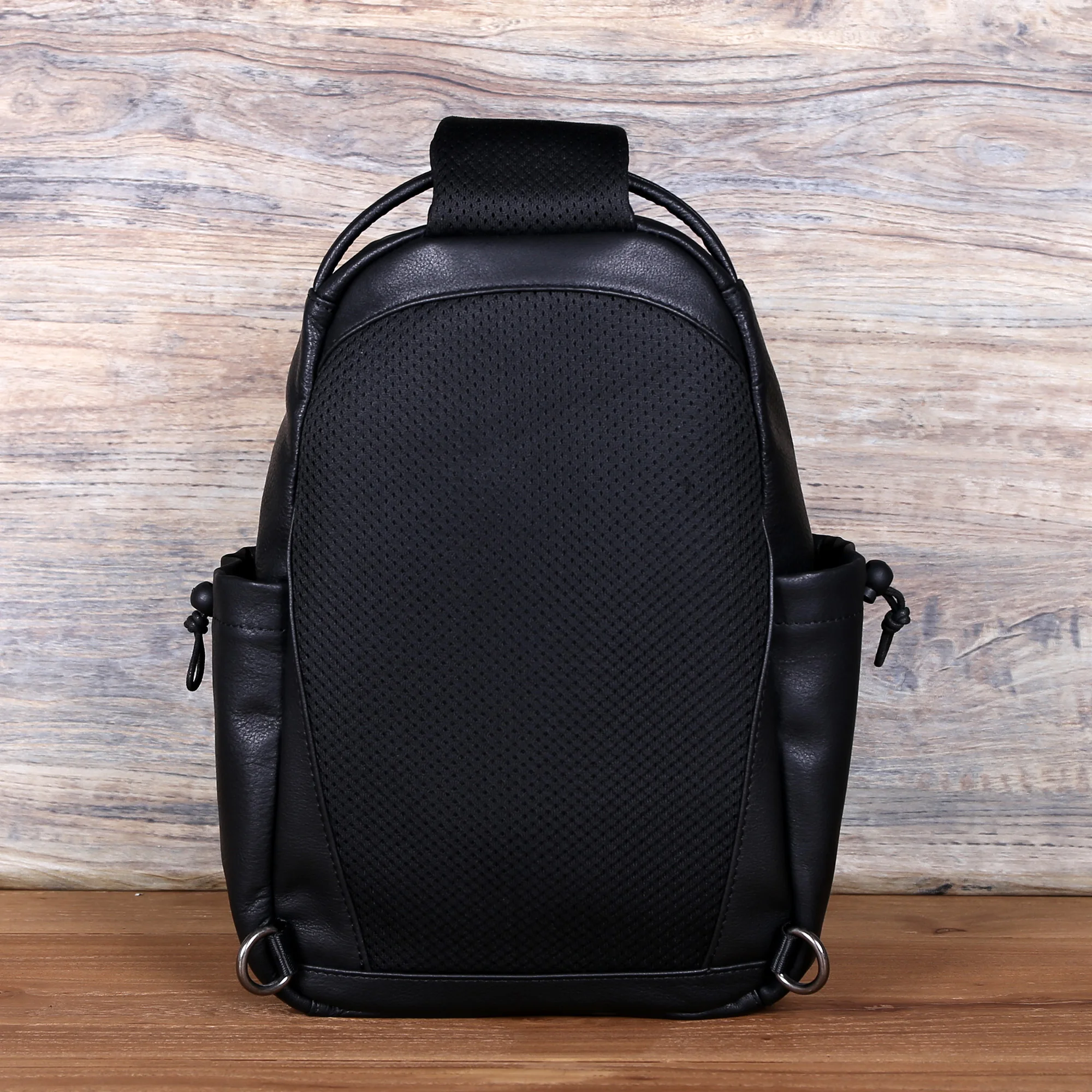 Leather Men's Chest Bag Top Layer Cowhide Single Shoulder Crossbody Bag Large Capacity Crossbody Bag Fashion Mobile Phone Bag