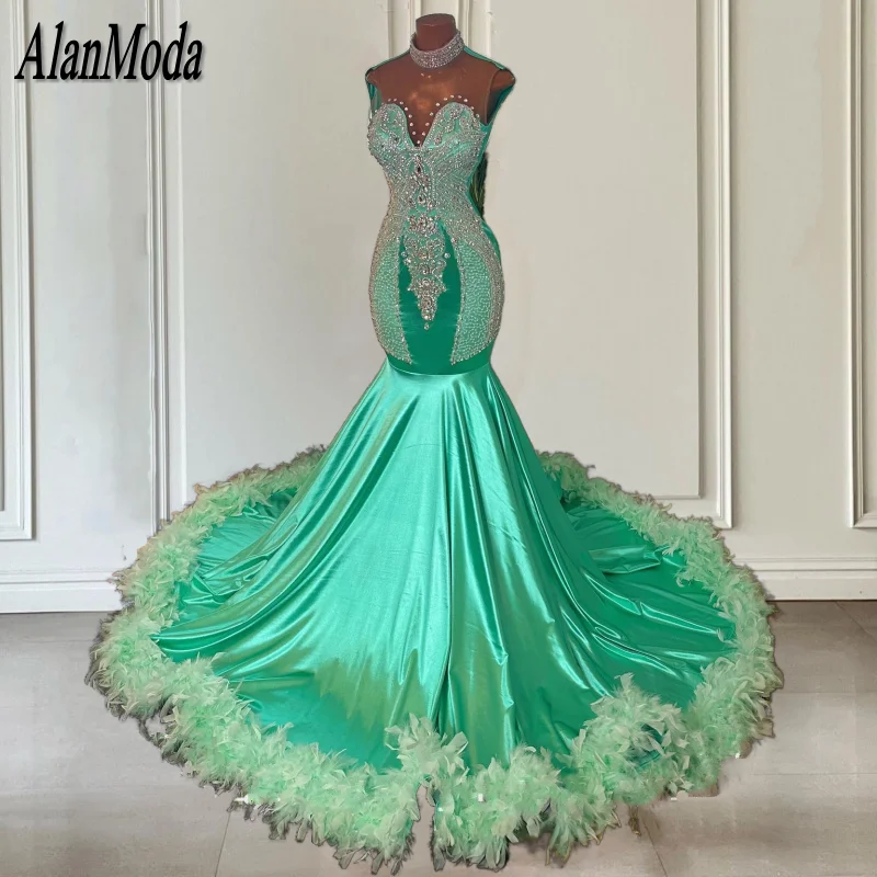 

Luxury Crystal Green Prom Dresses 2024 High Neck Beading Mermaid Party Gowns Feathers Evening Dress Long Vestidos De Graduación