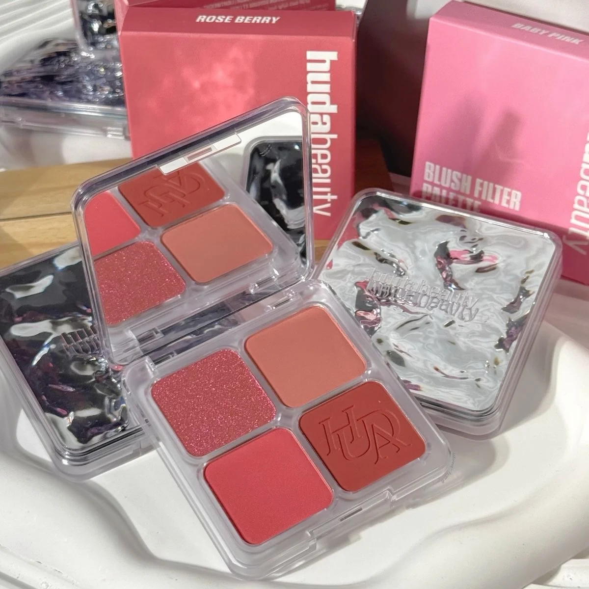 Luxury Huda Easy 4 Color Blush Filter Blurring Blushlighters Palette Airbrush Matte Pressed Setting Powder Glow Liquid Blusher view 3
