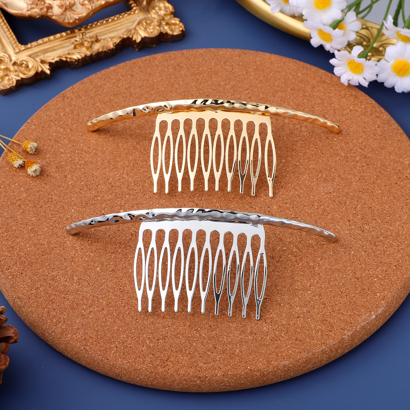 

2pcs Hair Combs Alloy Delicate Chic Hairpin Accessories For Girls Fashion Side Hair Clamp Party Festival Hairstyle