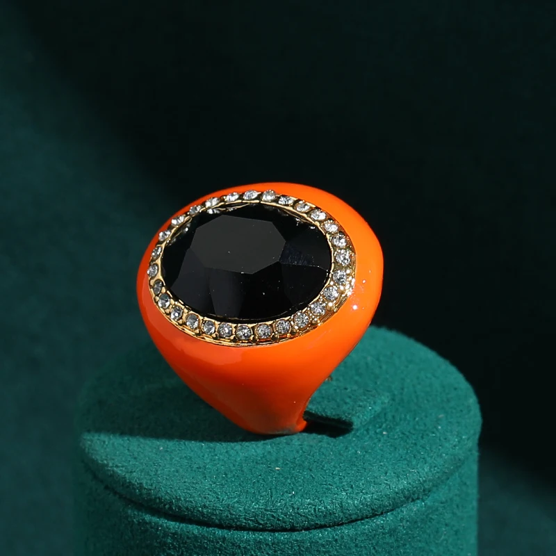 Vintage Schmuck Antik Vergoldete Schwarze Ringe Orange Ovaler Emaille-Kristall-Einlage Luxuriöser Retro Art Deco Damen Bankett-Schmuck 2026 Neu