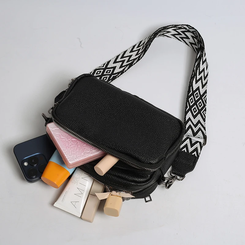 New Fashion Women's Bag Senior Simple Atmosphere Single Shoulder Crossbody Bag With Retro Small Square Bag image 6
