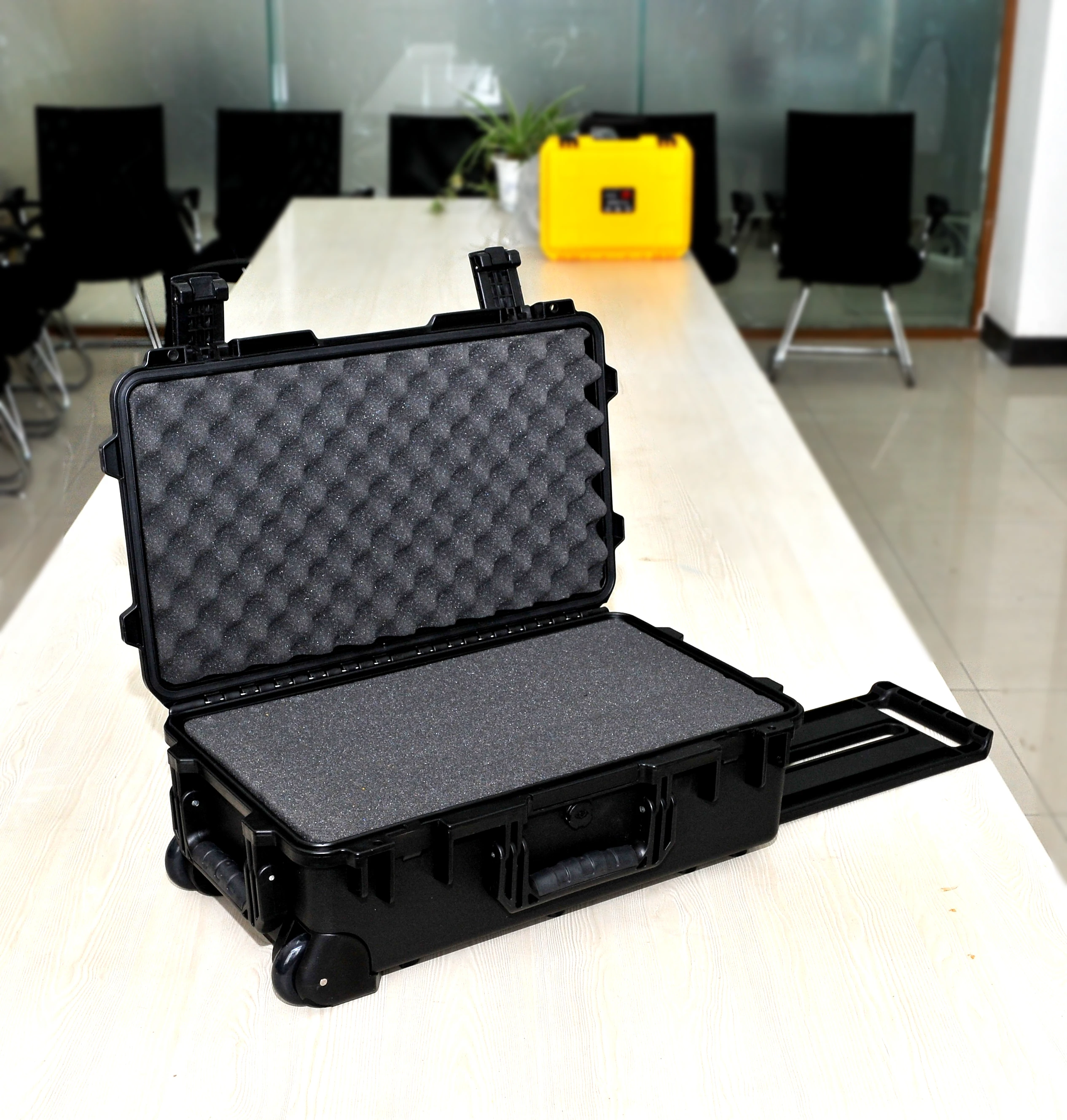 Hard Plastic Suitcase Trolley Tool Case M2500 With Pre-cut Foam