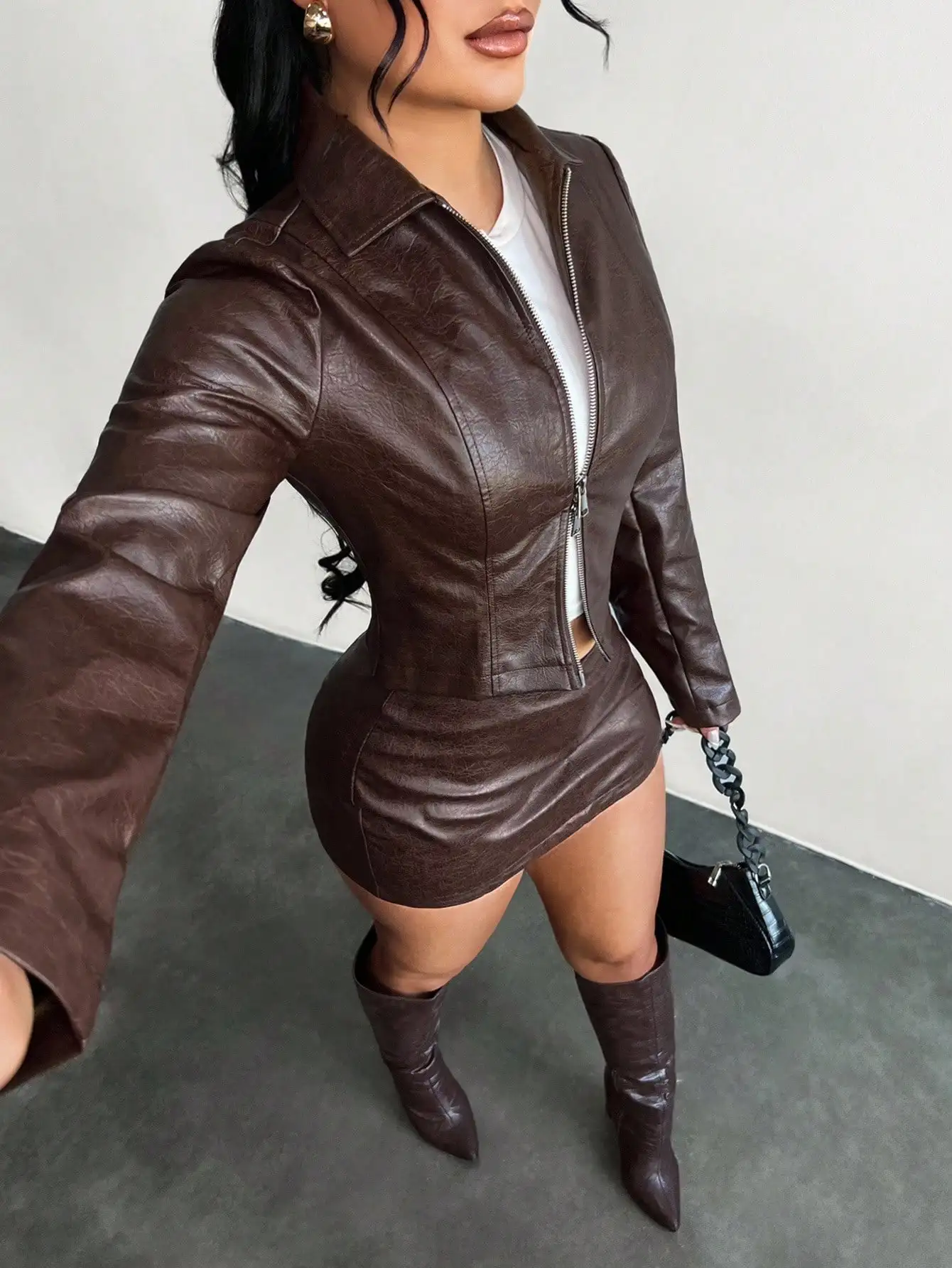 

Коричневая укороченная куртка-бомбер из искусственной кожи для женщин, воротник-стойка, молния спереди, повседневная осенняя верхняя одежда