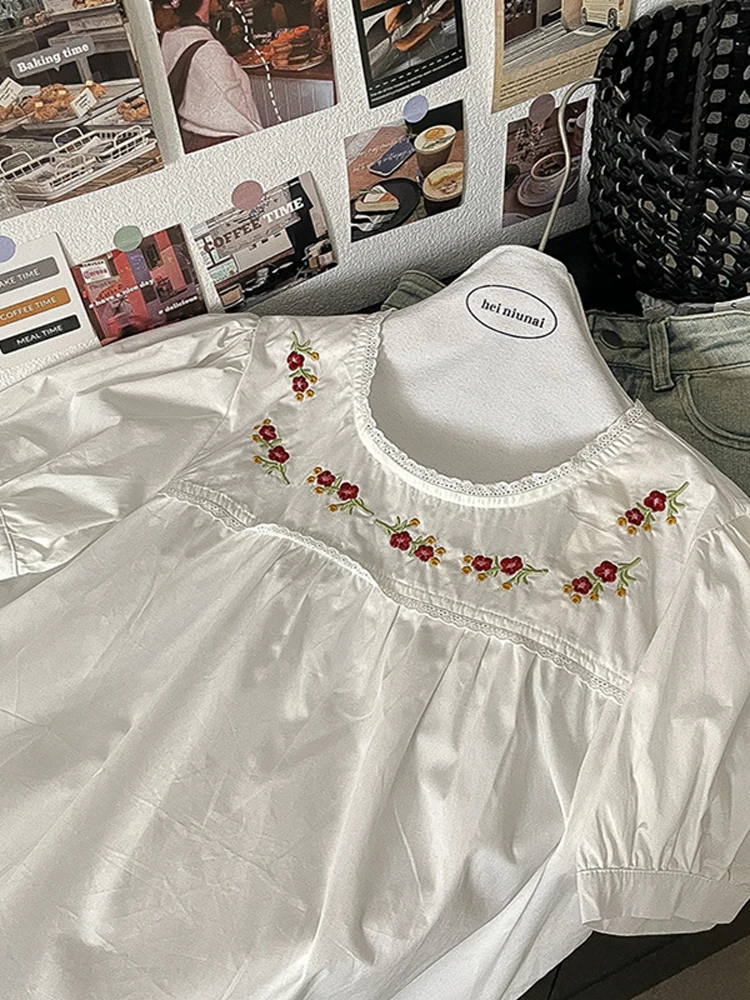 

Wedbleser Prairie Chic Embroidered Round Neck Pleated Short Sleeved Shirt 2025 Summer Sweet Girls Pullover Casual Versatile Top