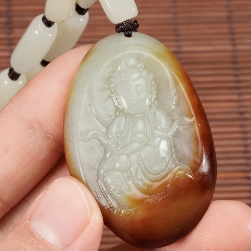 

Hetian with skin,-form Guanyin , Maitreya Buddha and pendant, Bodhisattva jade ornament