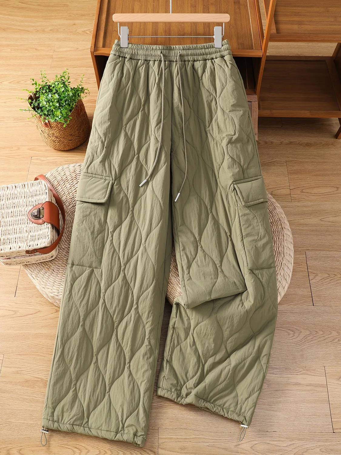 Retro Wave Diamond Stitched Wide Leg Pants Women's Winter Outdoor Cold Resistant Warm Trousers Drawstring High Waist Cotton