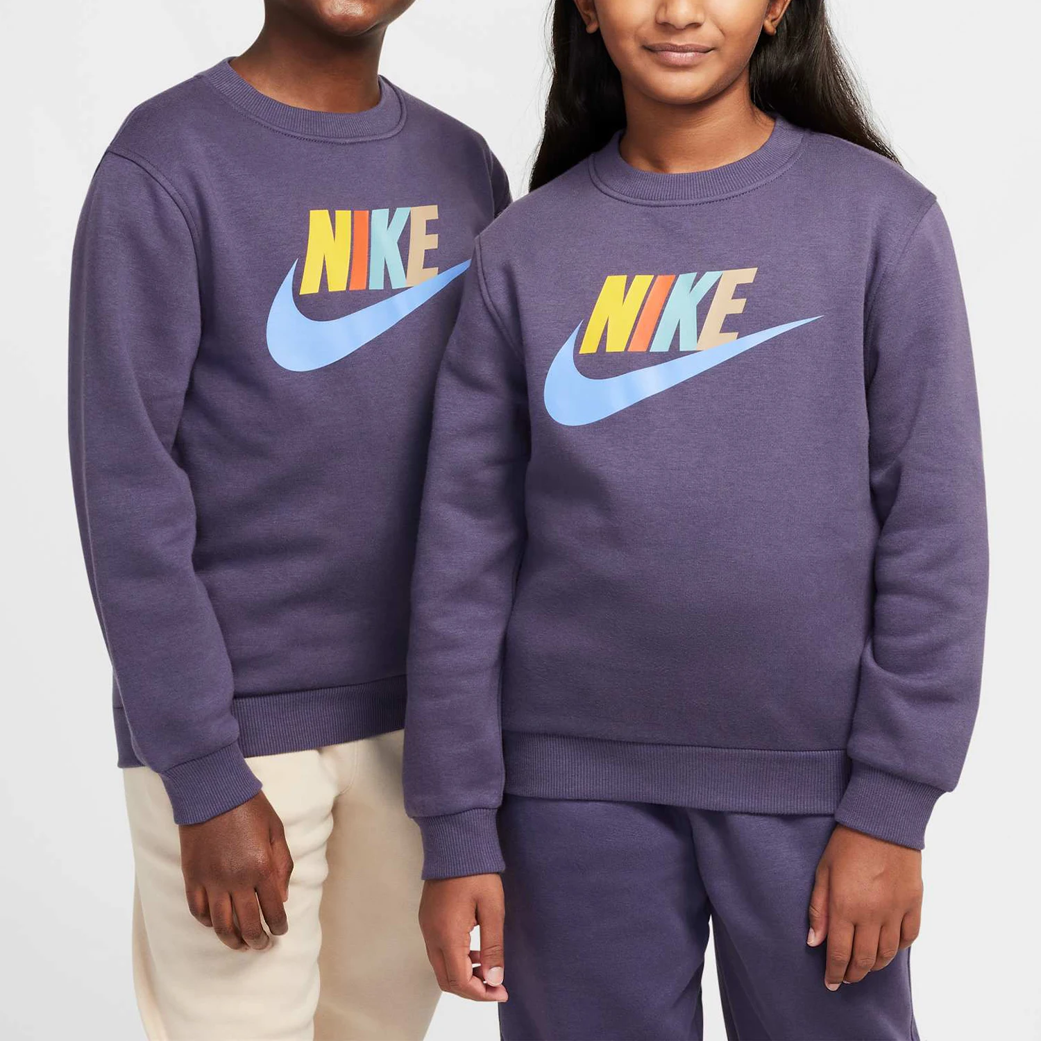 

Официальный новый модный свитшот Nike Big Kid с круглым вырезом и классическим принтом FD2992-573
