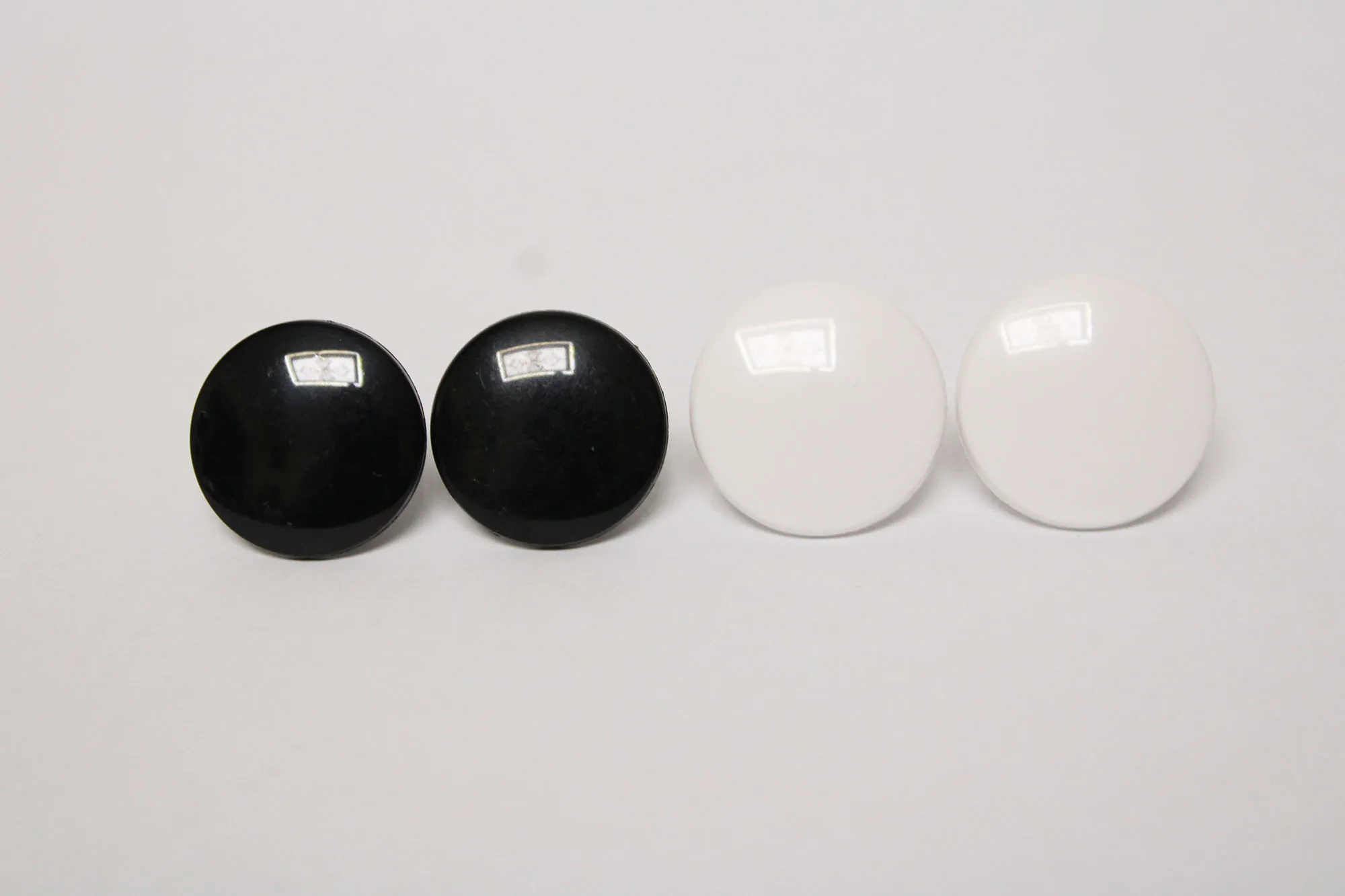 40pcs 4mm 6mm 8mm 10mm  22mm black white flat round toy eyes with handpress washer for doll accessories size color option