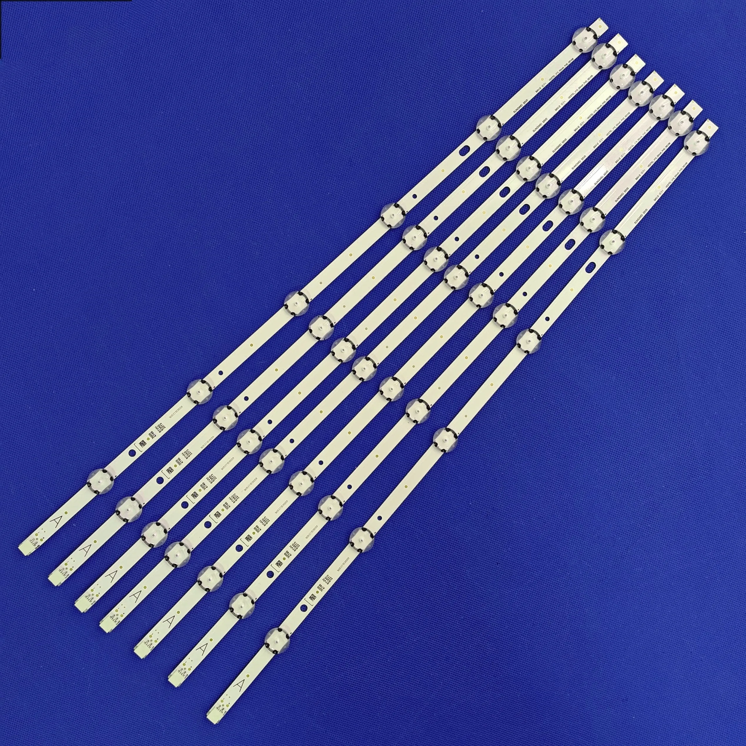 

Светодиодная лента для Toshiba 55L3763DG SVV550AJ9 Hitachi 55HB16T72UA 55HB6T62U 55HB6T72U 55HB6W62 WALKER WP5500DLED VES550UNDL-2D-N11