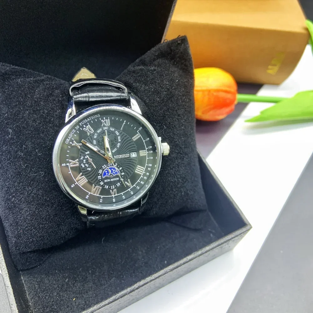 นาฬิกาควอทซ์สายคาดปฏิทินอเนกประสงค์แบบเรียบง่ายและมีสไตล์เซ็ต5ชิ้นสำหรับกีฬากลางแจ้งของผู้ชายมาพร้อมกล่องสร้อยข้อมือ