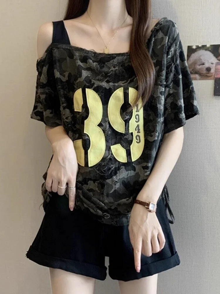 Retro European Sle Camouflage Loose ort Sve T-irt Women's Summer Slimming Design oulder Baring Side Collar Top