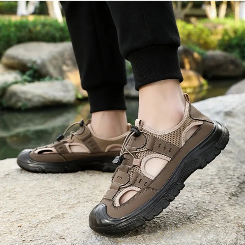 Men's Summer New Sandals Hollow Breathable Casual Outdoor Thick Bottom Shallow Mouth Beach Shoes Fashionable and Simple，39-44