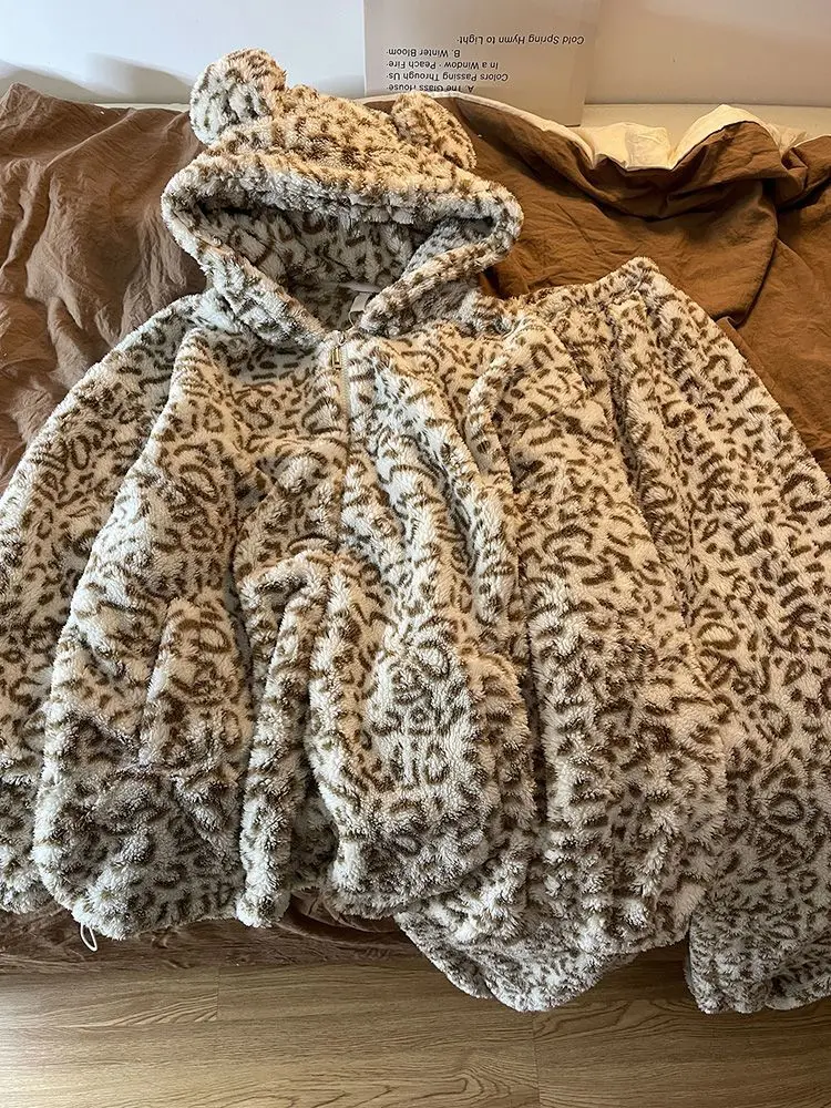 

Autumn Winter Cartoon Bear Leopard Print Hooded Coral Fleece Pajamas Women Thickened Casual Loose Homewear Set