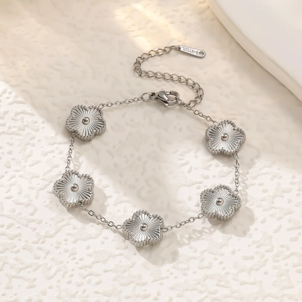 

IFYOUOO Stainless Steel Bracelet Fashion Five Leaf Petals Flower Silver Plated Clover Women Fashion Jewely