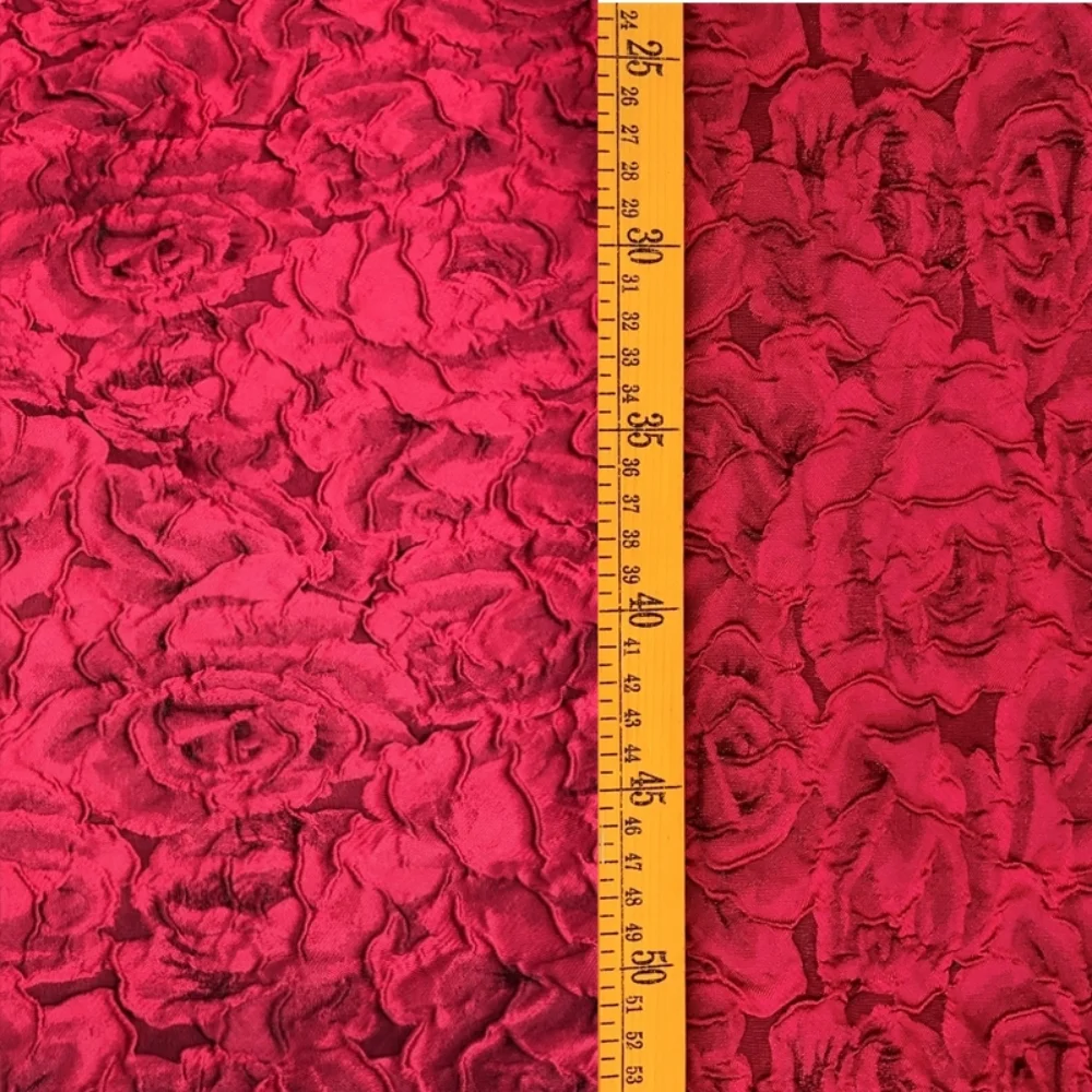 

Жаккардовая ткань Красная роза Платье Одежда Ткани Ткань для дизайнерской одежды Шитье по метрам Полиэстер своими руками