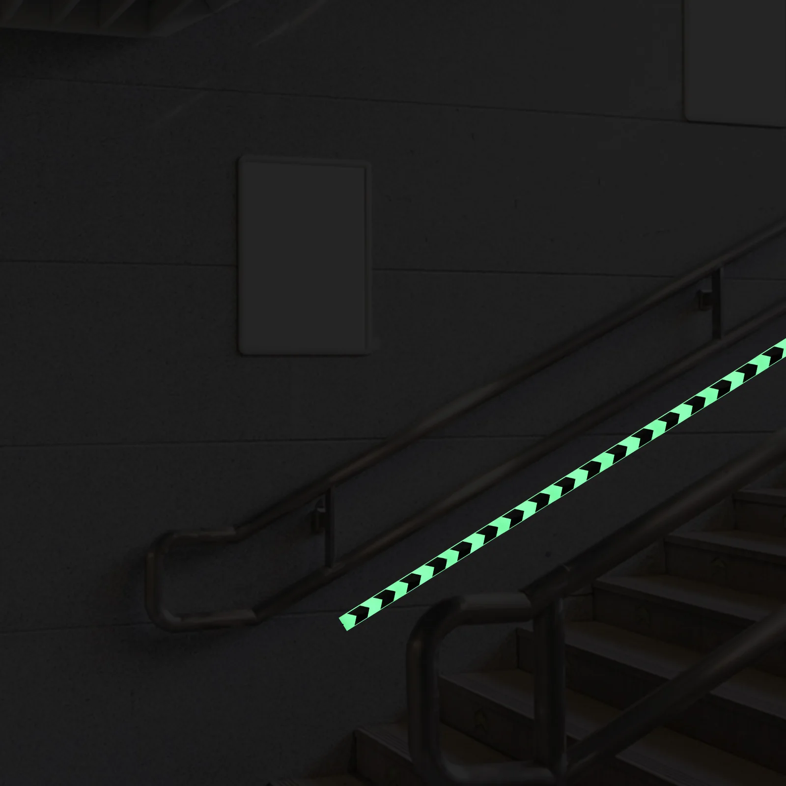 

1 Roll Luminous Directional Arrow Glow In The Dark Self Adhesive Waterproof Floor Marking Sticker For Indoor Outdoor Use Arrow