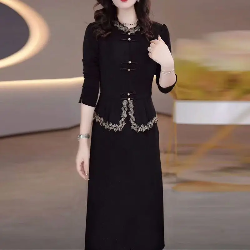 ベルベット厚手秋冬新作新中式スリム国民風バックル付きママ向けコントラストカラーワンピース