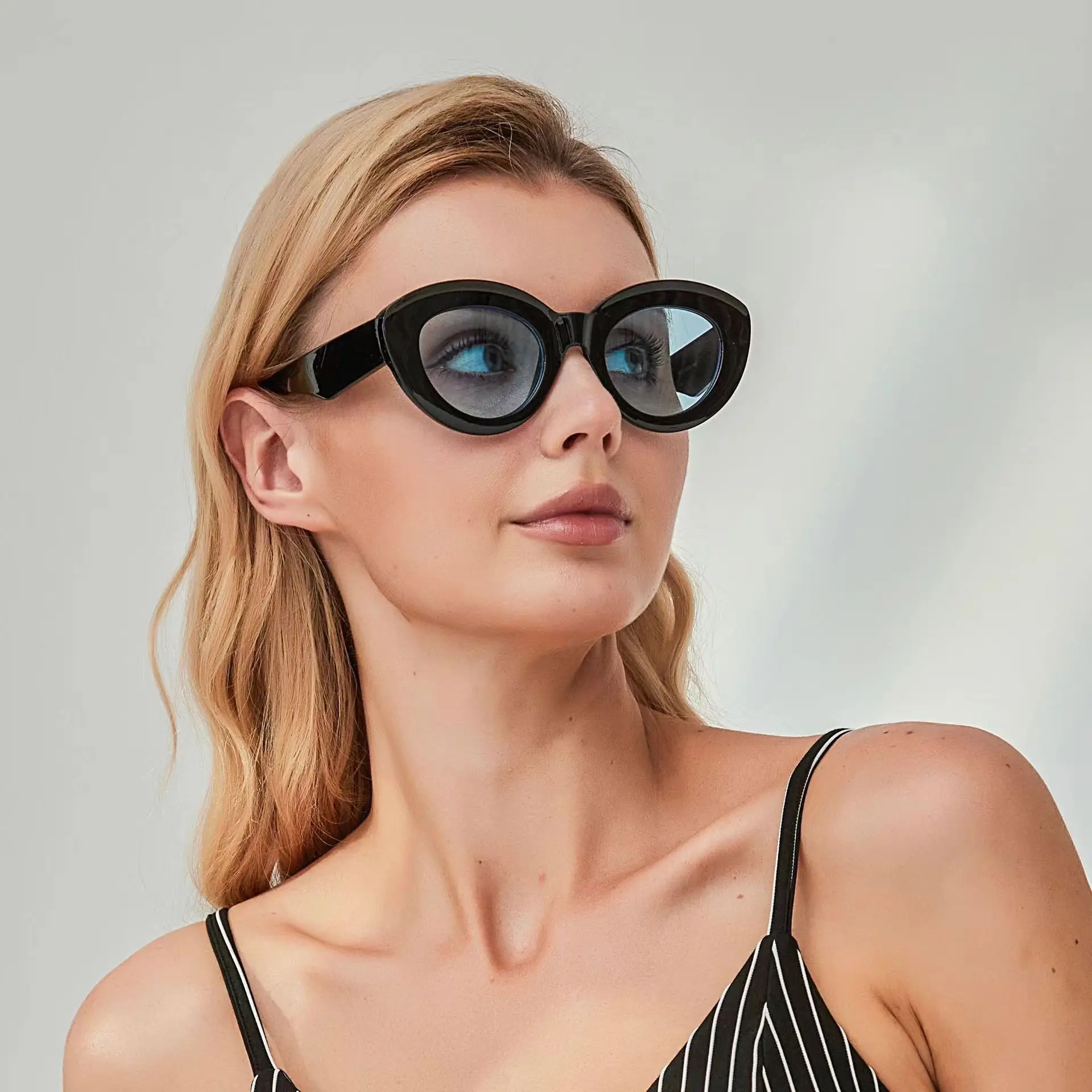 

2025 Newest Cute Cat Eye Women Sunglasses Stylish Brand Cateye Ladies Sun Glasses Casual Fashion UV400 Shades