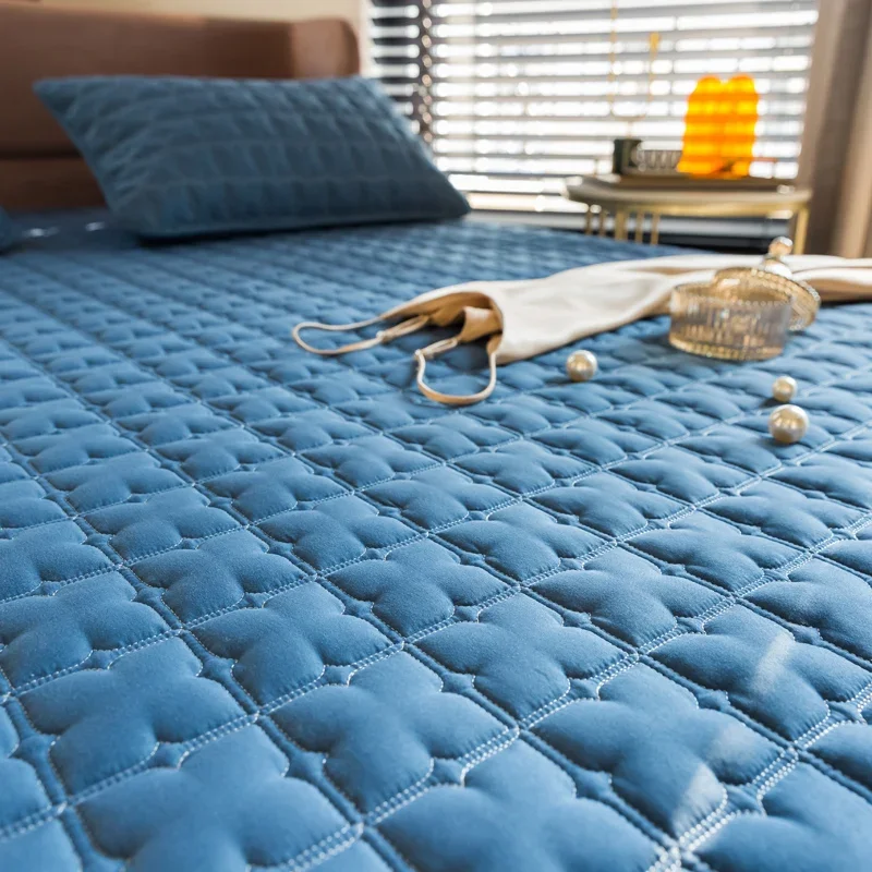 Soft Thicken Quilted Mattress Cover Anti-bacterial  Anti-mite Bed Mattress Pad Protector Cover Bed Cover Not Included Pillowcase
