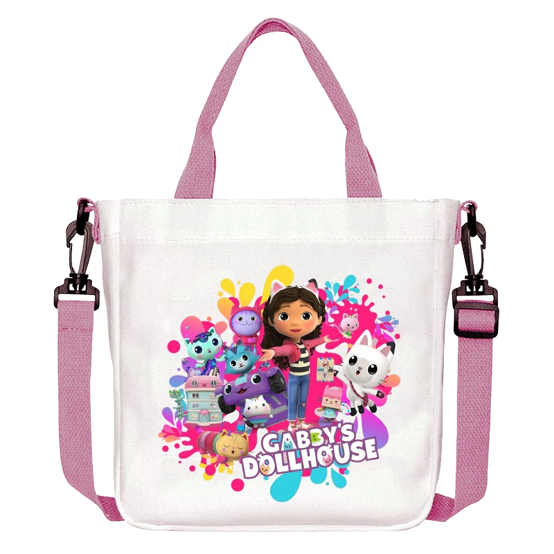 กระเป๋าสะพายข้าง Gabby Dollhouses สำหรับผู้หญิง กระเป๋าผ้าแคนวาสลายอนิเมะ กระเป๋าถือสำหรับสาวๆ ใช้สำหรับช้อปปิ้ง เดินทาง จัดระเบียบ กระเป๋าสะพายไหล่แฟชั่น ของขวัญวันเกิด
