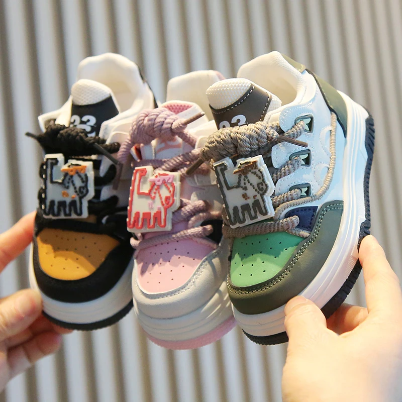 

2026 Spring and Autumn New Children's Shoes with Neutral Cartoon Soft Bottom for Daily Comfort and Breathability