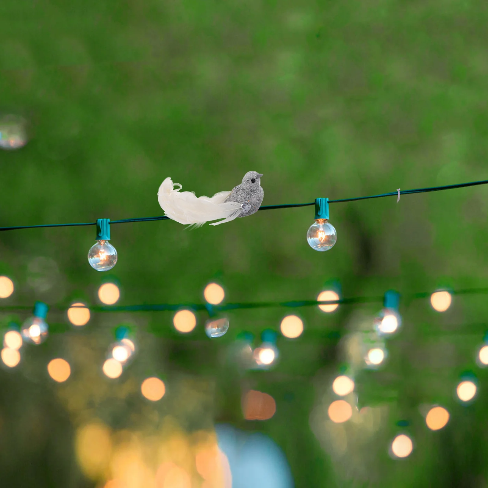 

6Pcs Artificial Realistic Birds Glitter Powder Faux Plumage Clip on Bird Ornaments Garden Tree Decor Landscaping