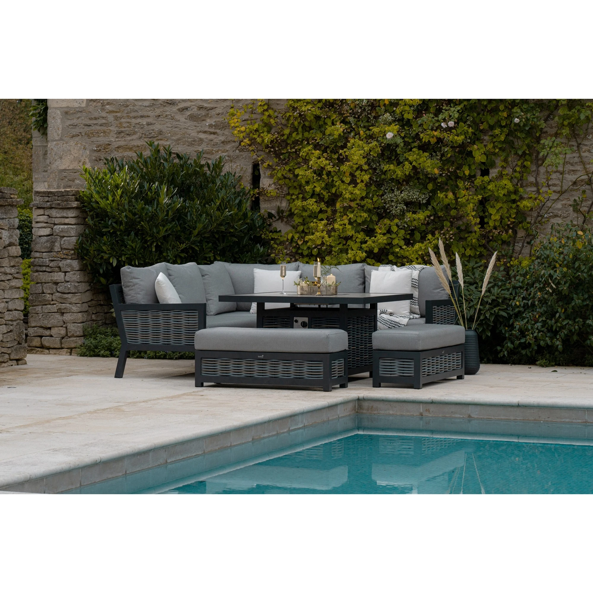 Garden Garden Sofa Set Waterproof 4-piece Wicker All-Weather Parts Lounge Aluminum Rattan Outdoor Furniture Set With Fire Pit