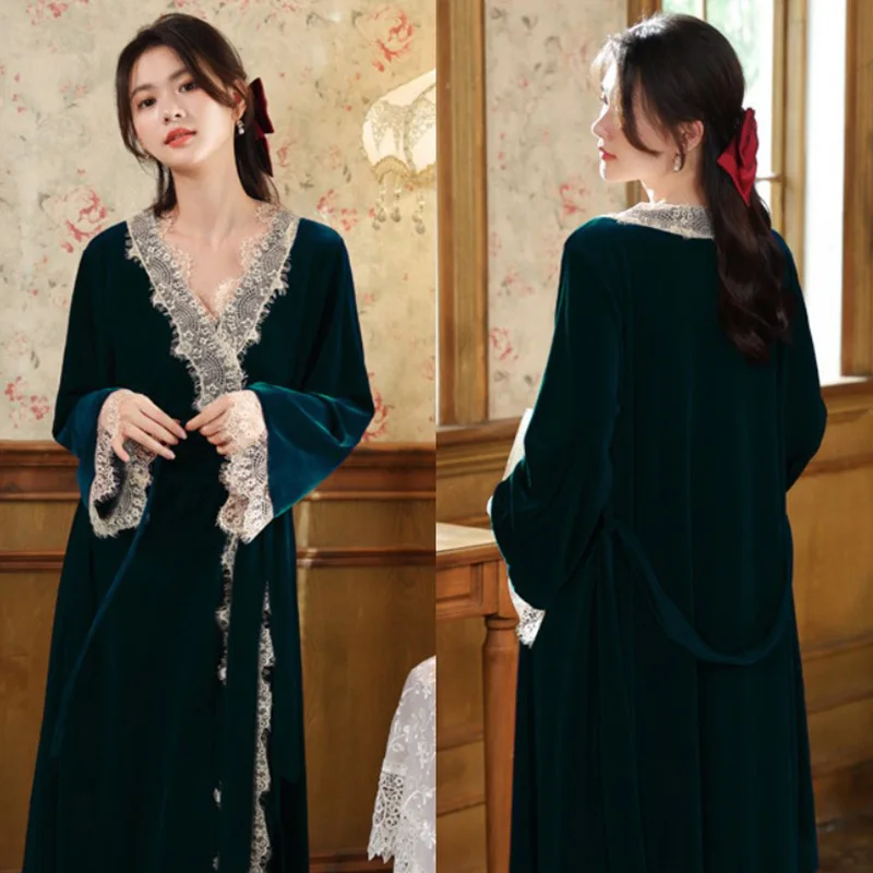 Long Sleeved Nightgown Women's Gold Velvet Vintage Bride's Morning Gown Warm Nightgowns Chome Suit Winter Nightwear