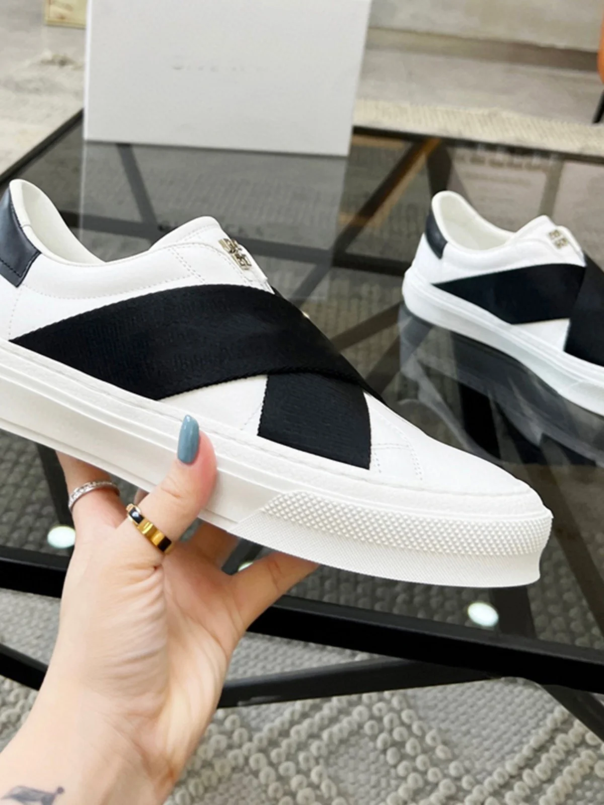 

Men's Slip-On Loafers Fashionable Spring Flat Bottom Breathable round Toe Rubber Sole Casual Shoes Luxury White Sneakers