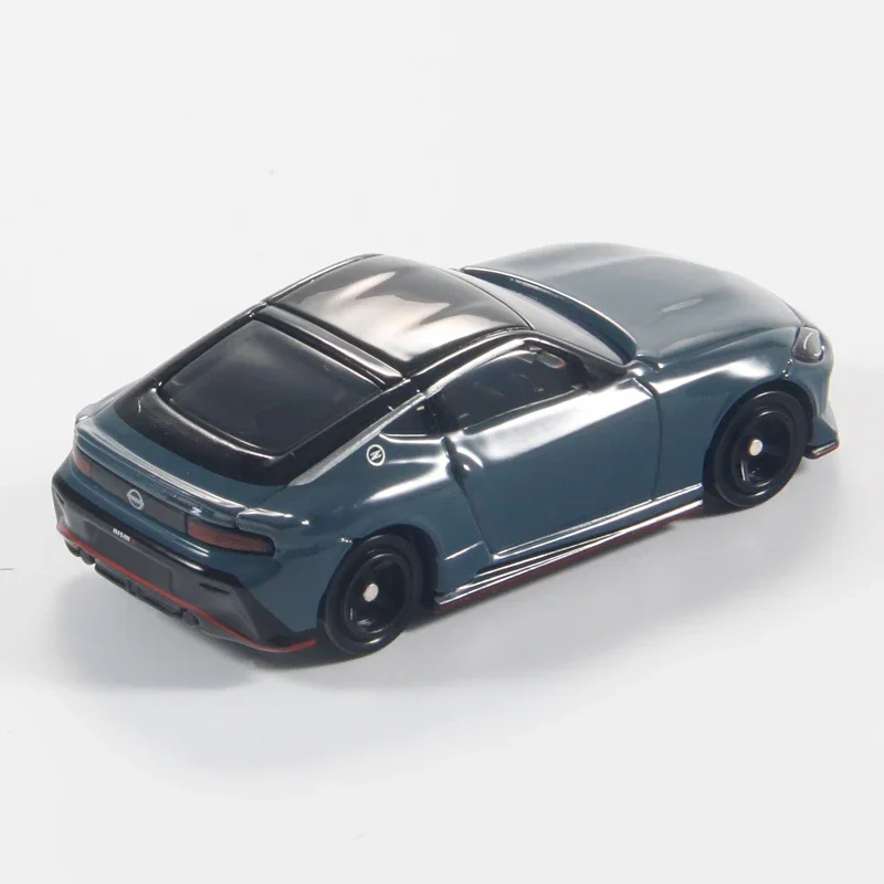 Takara Tomy Takara Tomy Diecast Alloy Car Model, First Edition, Caixa vermelha e branca, Nissan Lady, Brinquedo de presente de férias infantil, No 88, 1:64