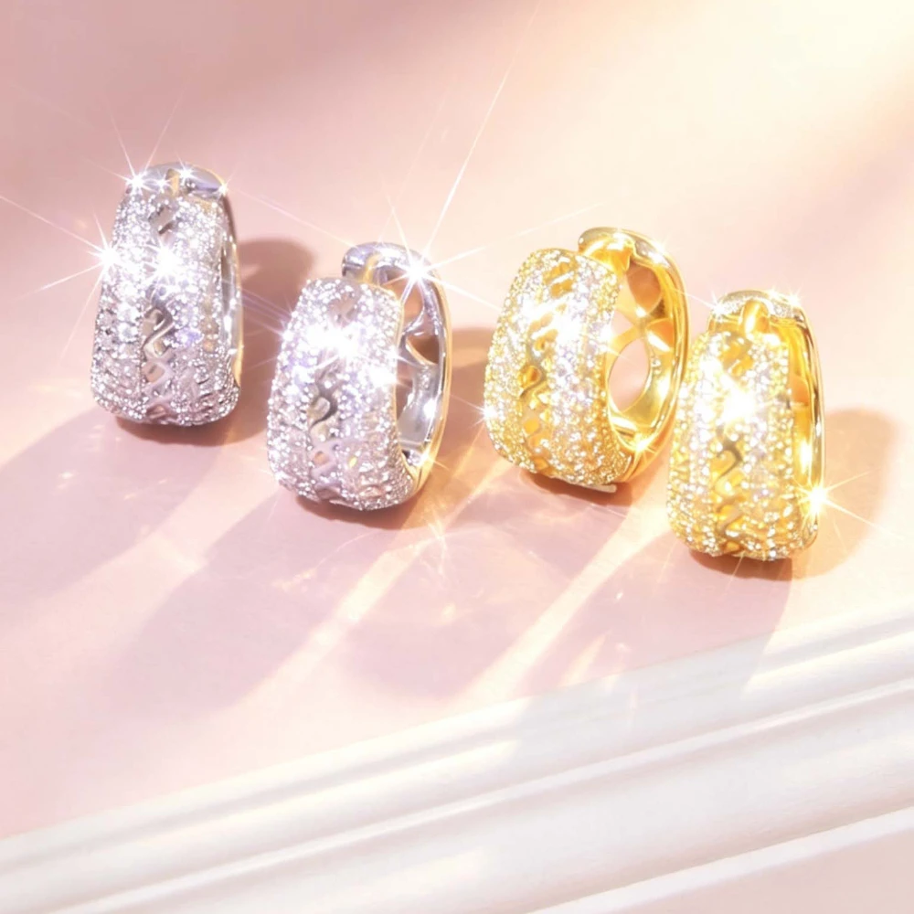 1 Pair of Exquisite Synthetic Zirconia Earrings, Women's Hollow Wavy Pattern, Very Suitable for Formal Red Carpet Events, Grand Weddings and Various Occasions, Women's Exquisite Holiday Gifts