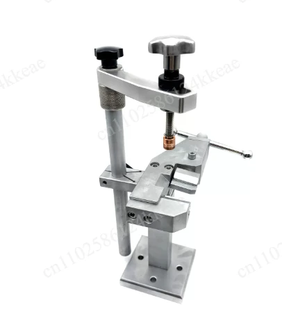Common  Injector Disassembly RackInjector Disassembly Tool with Fixed Fuel Nozzles