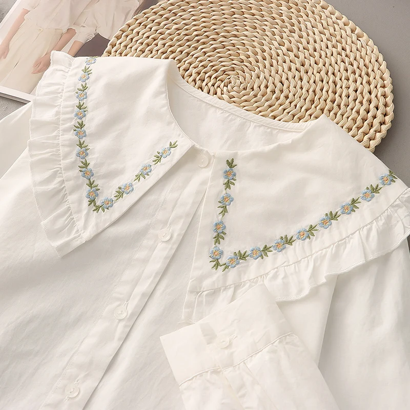 Spring Women Casual Sweet Black Fungus Round Collar Flower Embroidery Shirt White Color Long-sleeved Female Blouse Tops U237