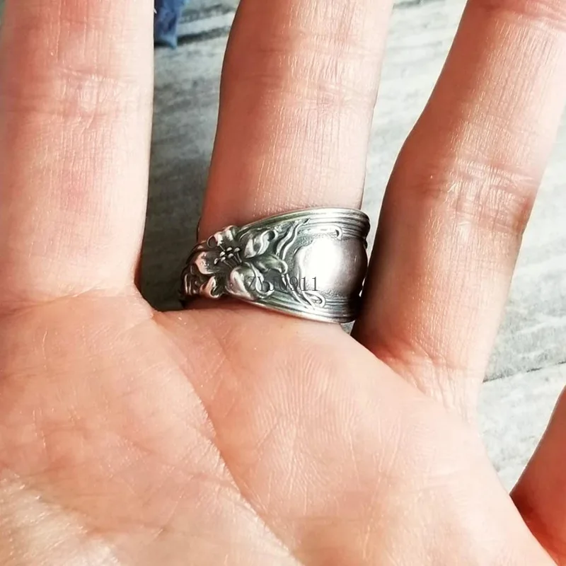 *خاتم زهرة اللوتس الرجعية للرجال والنساء فضية اللون الشرير القوطية خاتم قابل للتعديل خمر اليدوية للجنسين مجوهرات اكسسوارات هدية