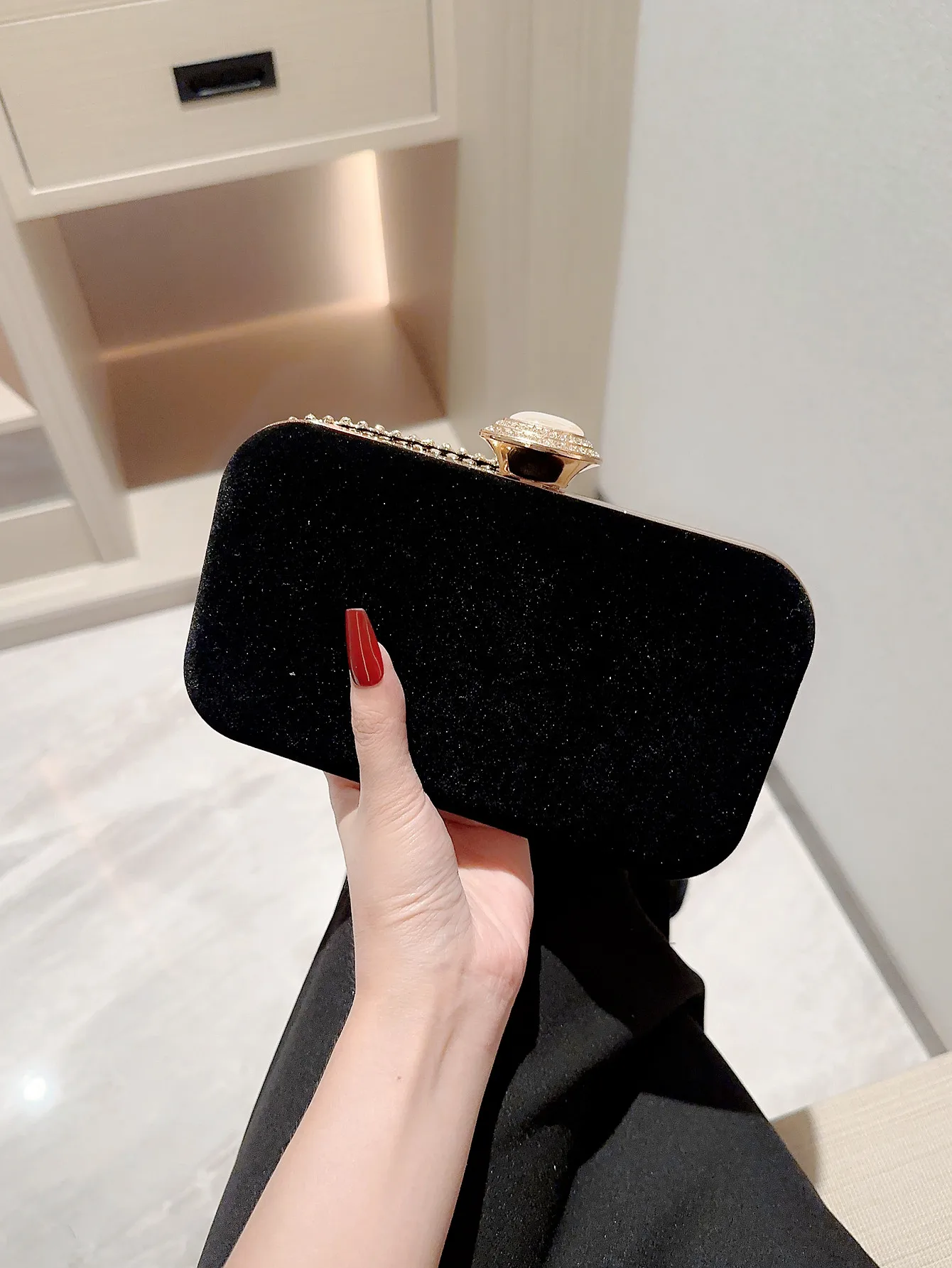 Ladies Autumn Winter Velvet Evening Bag Sparkling Rhinestone Decorative Box Clutch Evening Bag Party Bag Prom Bag Annual Meeting Bag Dress Bag