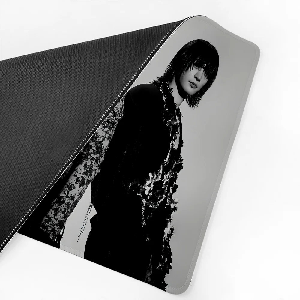 Kpop Boy S-SHINee Mousepad Mouse Mat Desk Mat With Pad Gaming Accessories Prime Gaming XXL Keyboard Pad