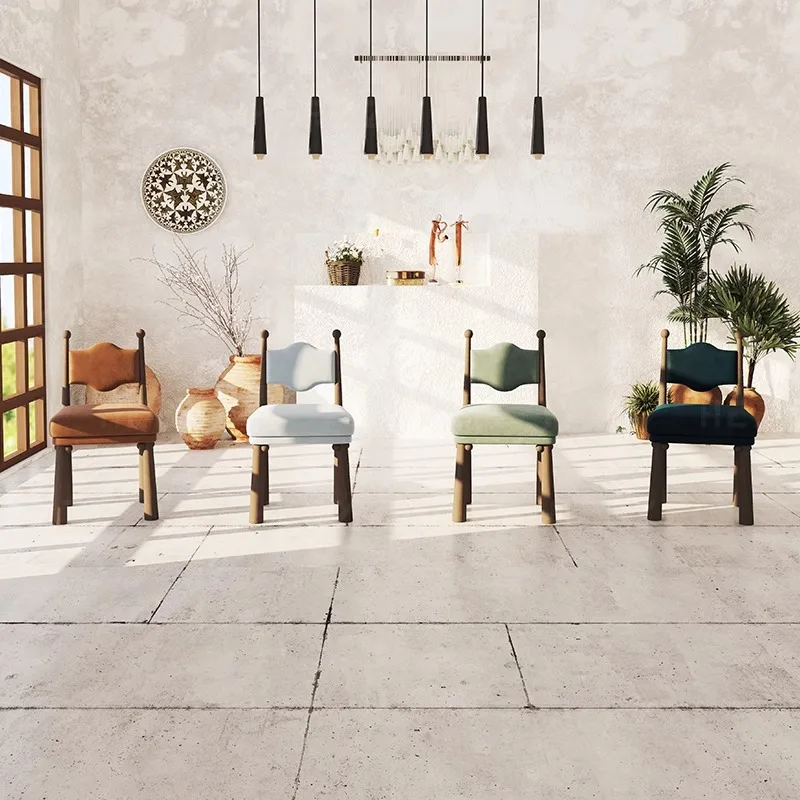 Hochwertiger, leichter, luxuriöser Esszimmerstuhl aus Eschenholz im cremefarbenen Stil aus massivem Holz, Stuhl im mittelalterlichen Stil, französischer Schminkhocker